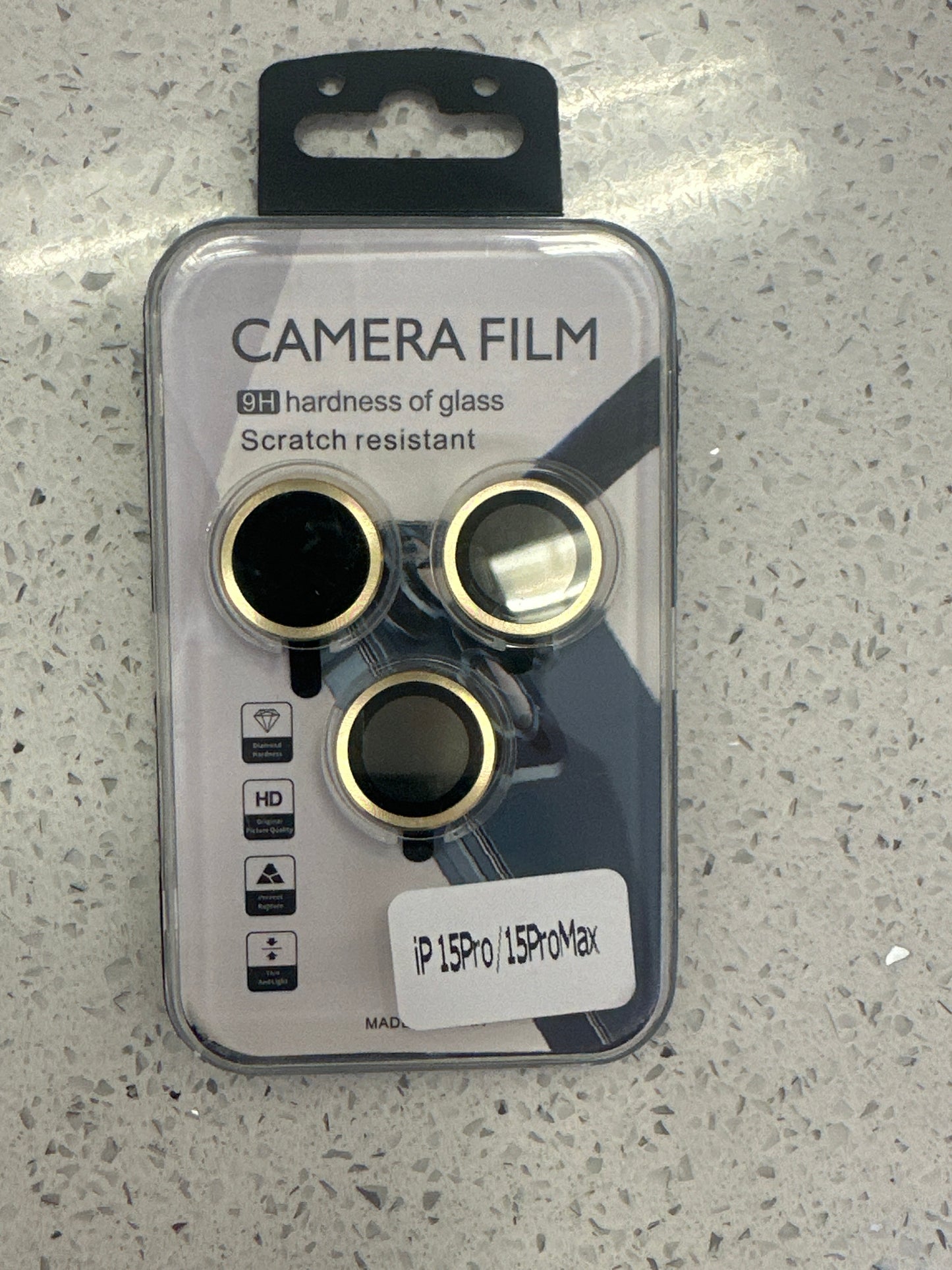 CAMARA PROTECTOR 15 PRO MAX GOLD