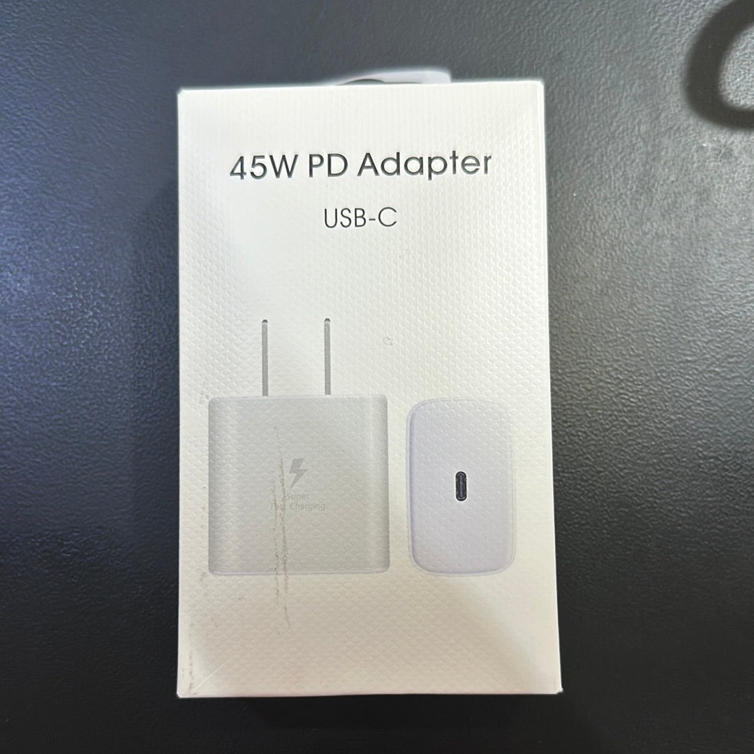 TRAVEL ADAPTER SUPER FAST CHARGING (45W)/USB TYPE-C TO TYPE-C CABLE
